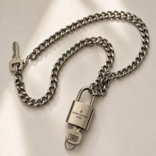 Колье с замком Louis Vuitton 50 см (18404)
