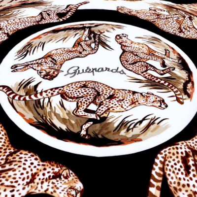 Плед Hermes Guepards черный 150х150 см (16707)
