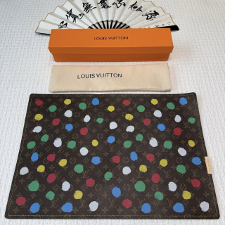 Коврик на письменный стол Louis Vuitton 42*57 см (17615)