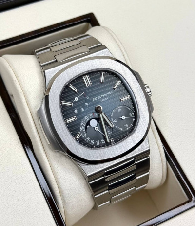 Часы мужские Patek Philippe Nautilus 5712/1A-001, 40х38 мм (16917)