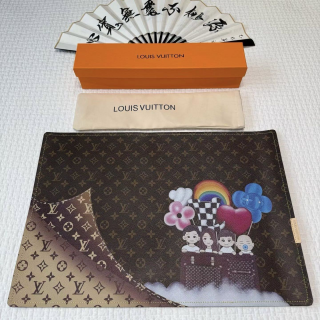 Коврик на письменный стол Louis Vuitton 42*57 см (17617)