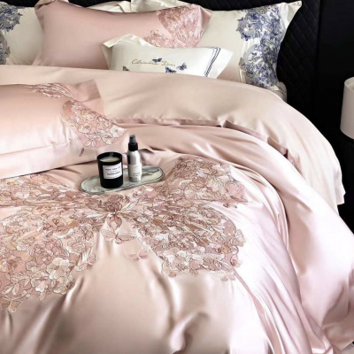 Постельное белье Christian Dior (17730)
