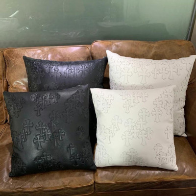 Подушка Chrome Hearts (14342)