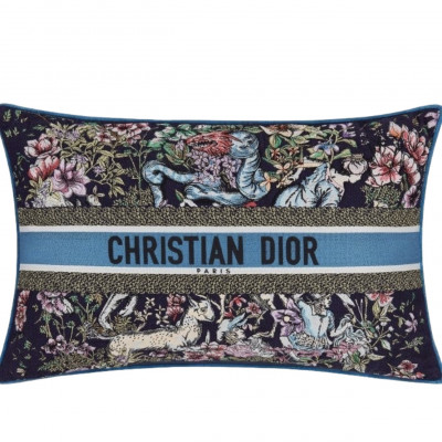 Подушка декоративная Christian Dior 42*26см (15242)