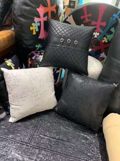 Подушка Chrome Hearts (14346)
