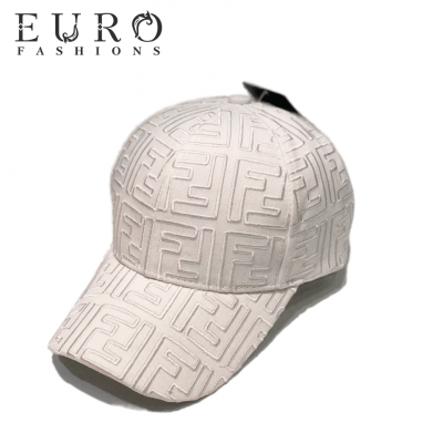 Бейсболка Fendi белая (14450)