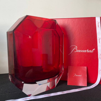 Ваза Baccarat Octogone 25см (13753) красная