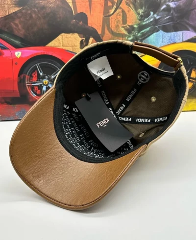 Бейсболка Fendi светло-коричневая с лого (14456)