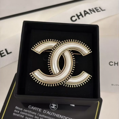 Брошь Chanel (18156)
