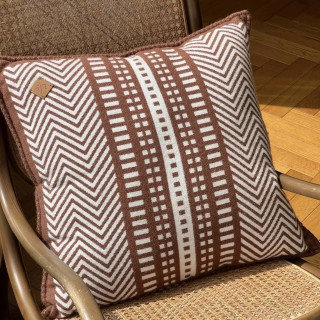 Подушка Loro Piana 45*45 см (18663)