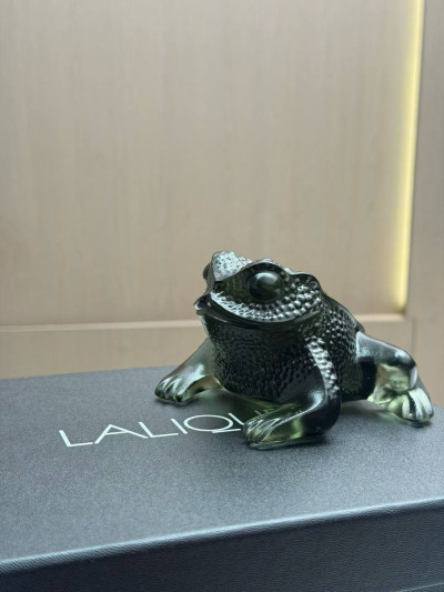 Скульптура Lalique Лягушка 11*6 см (18466)