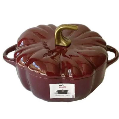 Кастрюля чугунная Staub 24 см 3,4 л (15676)